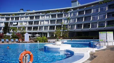 Coral La Quinta Park Suites